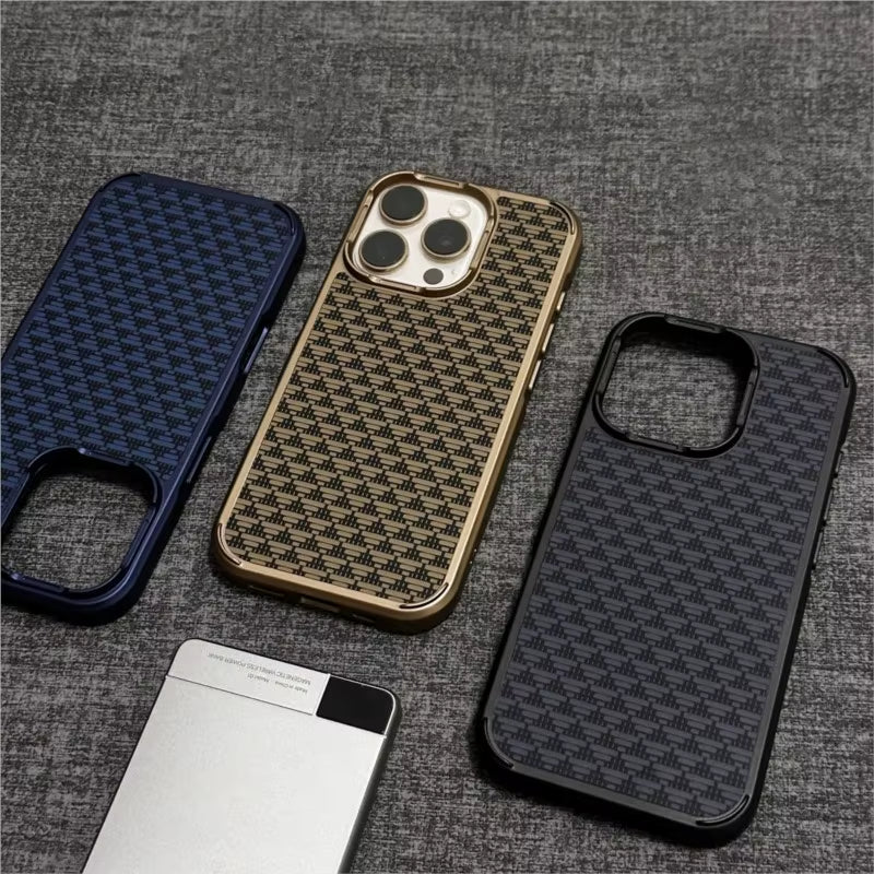 Luxury Carbon Fiber Texture Shockproof Matte Bumper Case for Iphone 16 15 14 13 Pro Max Cool Armor Magnetic for Magsafe Cover